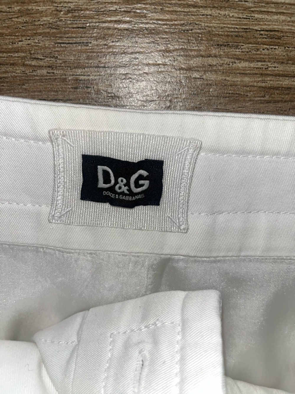 Dolce & Gabbana White Double-Breasted Mini Skirt with Zip Pockets - Picture 3 of 5